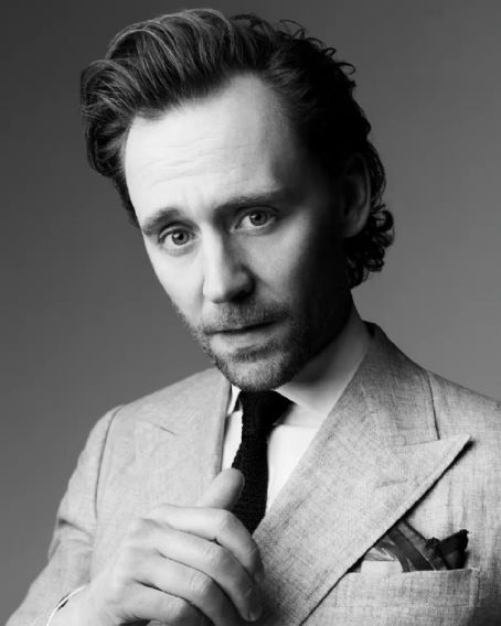 Tom Hiddleston - Radio Times Magazine Pictorial [United Kingdom] (7 May ...