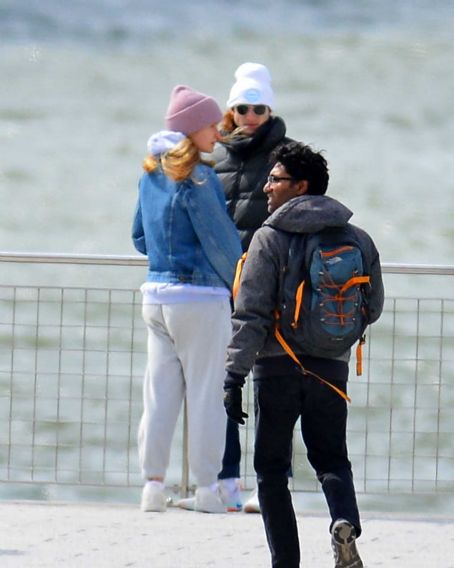 Sailor Brinkley-Cook with boyfriend Head Out for a Stroll to a Park in Brooklyn