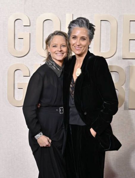 Jodie Foster - 81st Annual Golden Globe Awards (2024) - FamousFix.com post