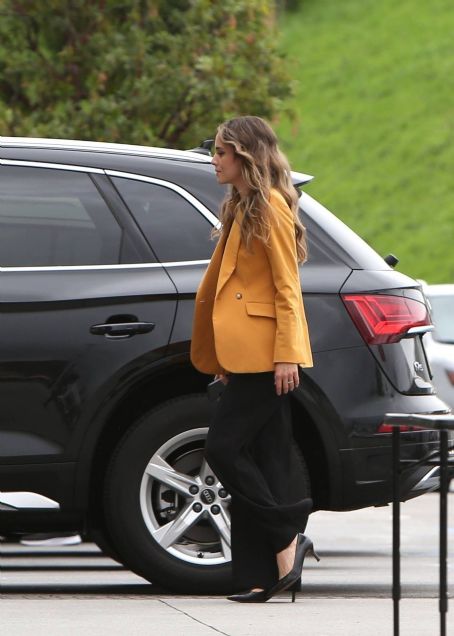 Jinger Duggar – Seen while shopping at Trader Joe’s in Los Angeles