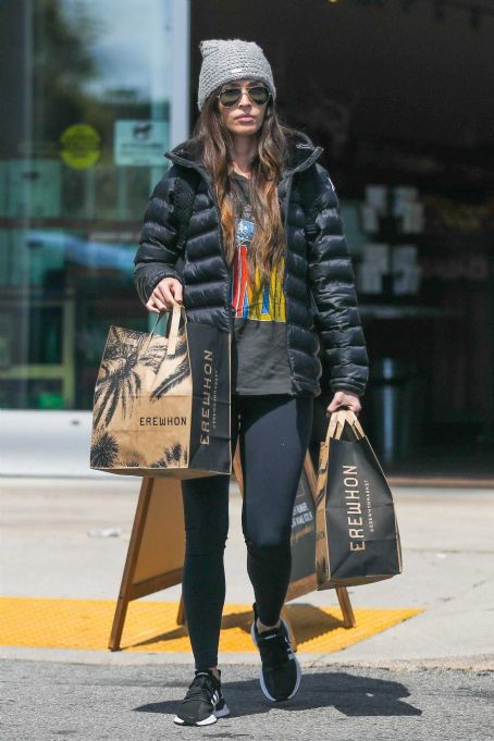 Megan Fox – Shopping at Erewhon in Los Angeles