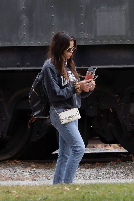 Jenna Dewan – Takes her son to the train museum in Griffith Park in Los Angeles
