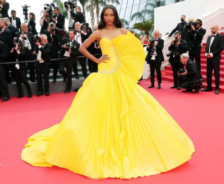 Jasmine Tookes wears Tony Ward - 2022 Cannes Film Festival on May 18, 2022