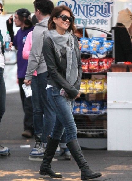 Brooke Burke at the skating rink in Santa Monica, California on January