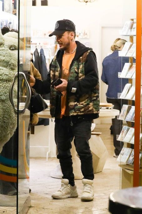 Cara Santana – With boyfriend Shannon Leto out in Beverly Hills