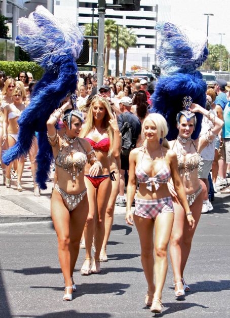 World's largest bikini parade on Las Vegas Strip