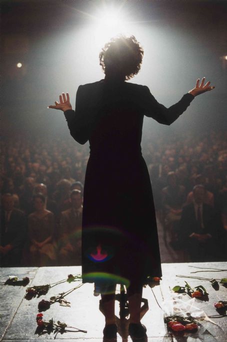 Edith Piaf (Marion Cotillard) - Photo by Bruno Calvo Picture - Photo of ...