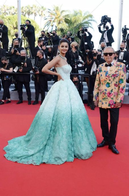 Mahlagha Jaberi at the premiere of 