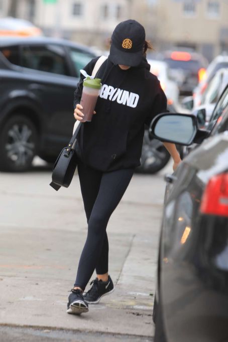 Sarah Hyland – Leaving Dogpound gym in West Hollywood | Sarah Hyland