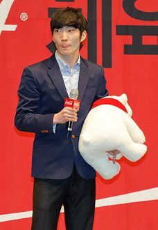 Kim Min-Seok (table tennis)