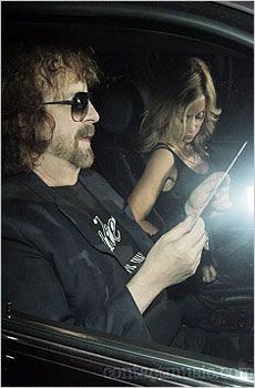 Camelia Kath and Jeff Lynne