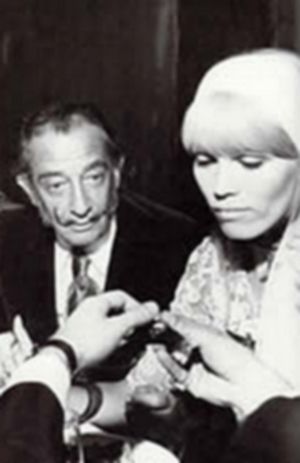 Salvador Dali And Amanda Lear April 16 1973 Famousfix Com Post