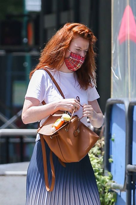 Rose Leslie – Rocking her Gucci sneakers in New York