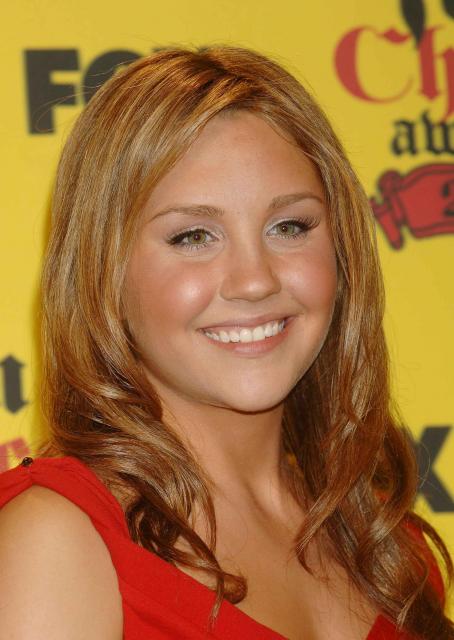 Amanda Bynes - 2005 Teen Choice Awards Held At Gibson Amphitheatre At ...