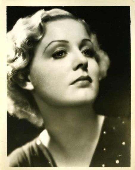 Who is Gloria Stuart dating? Gloria Stuart boyfriend, husband