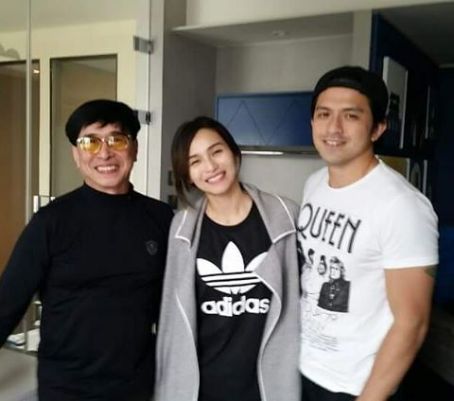LOOK: Jennylyn Mercado reunites with dad in Korea