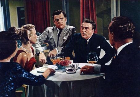 Who is Reginald Beckwith dating? Reginald Beckwith girlfriend, wife