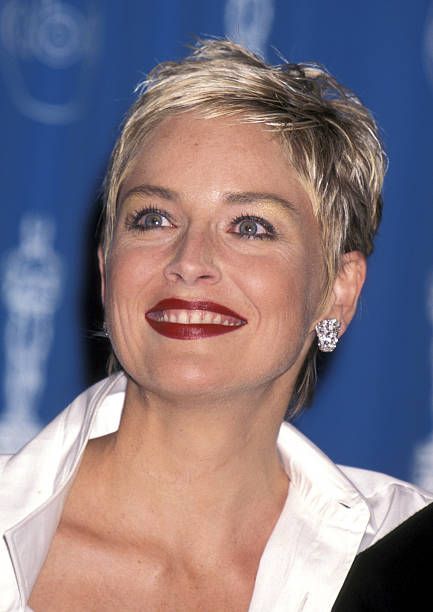 Sharon Stone - The 70th Annual Academy Awards (1998)