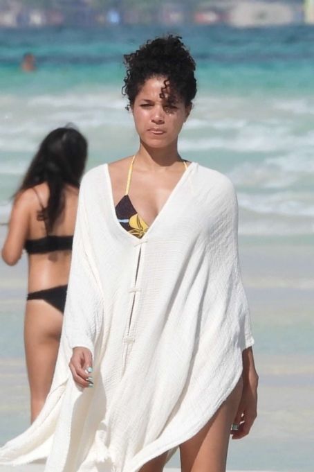 Alisha Wainwright in Bikini on the beach in Tulum FamousFix post