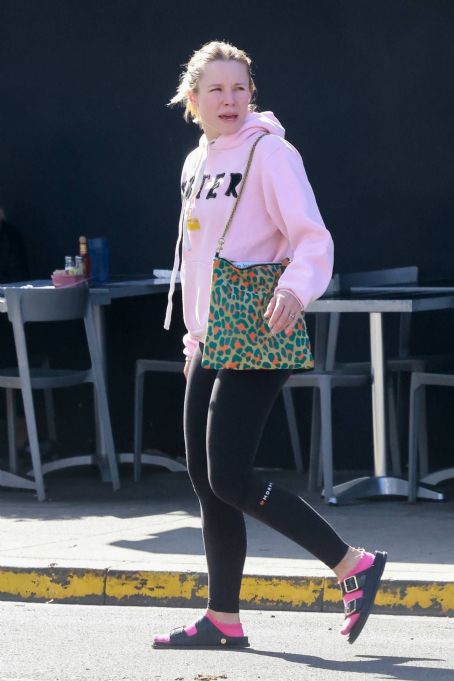 Kristen Bell – Seen after workout at Los Feliz