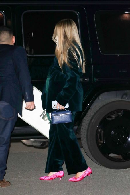 Sofia Richie – Display her growing baby bump while exiting the NB44 party