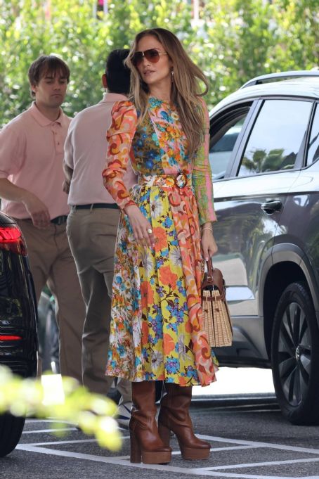 Jennifer Lopez – With Ben Affleck out for lunch in Beverly Hills