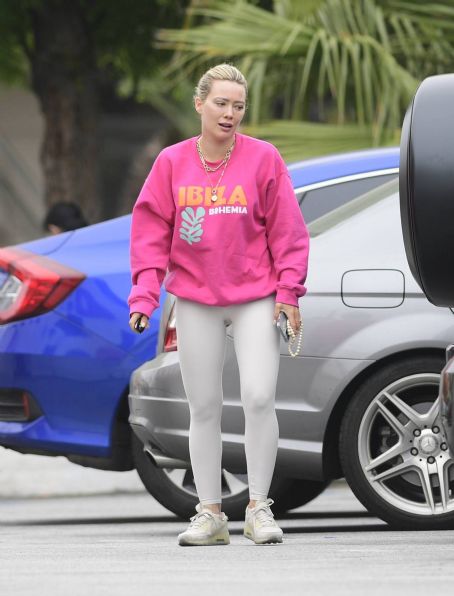 Hilary Duff – In leggings out in Los Angeles