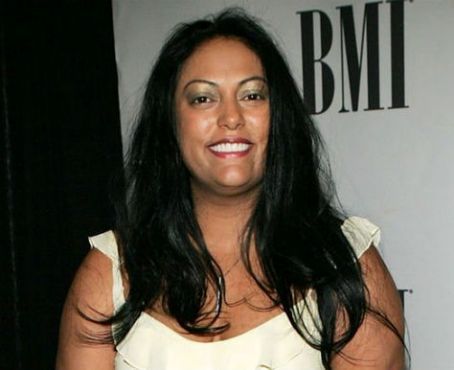 Who is La India dating? La India boyfriend, husband