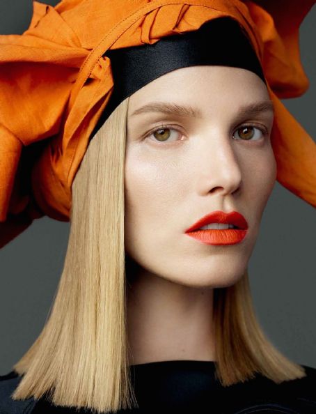 Suvi Koponen - Vogue Magazine Pictorial [Japan] (November 2014) - FamousFix