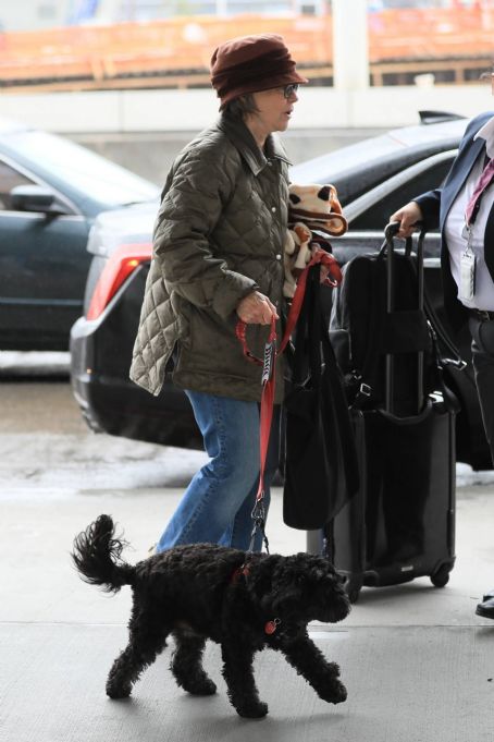 Sally Field – With her dog at LAX Airport in Los Angeles | Sally Field