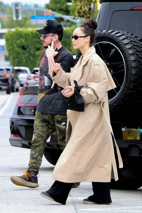 Cara Santana – Seen while out to lunch at Great White in West Hollywood ...