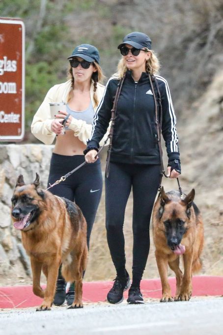 Nicole Richie – On a hike in the hills of Los Angeles with her dogs