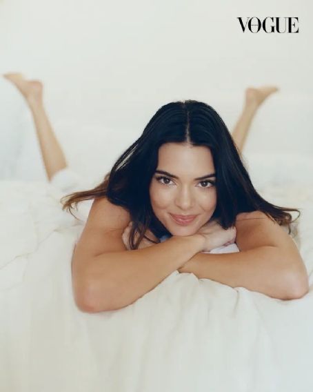 Kendall Jenner - Vogue Magazine Pictorial [Germany] (December 2021)