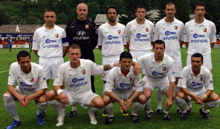Nikola Simić (footballer born 1981)