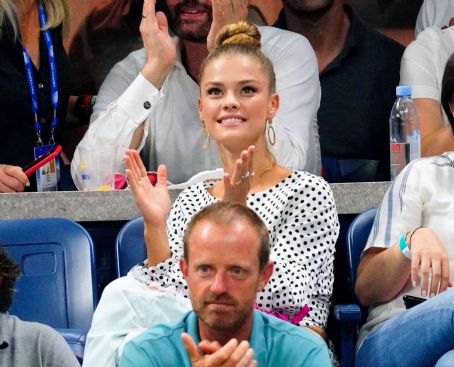 Nina Agdal – 2019 US Open in New York - FamousFix