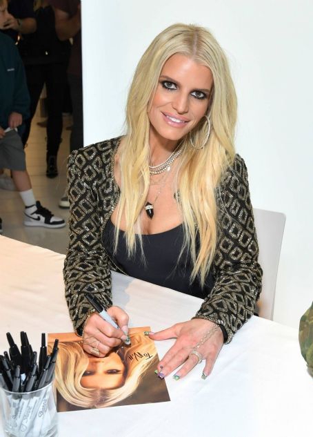 Jessica Simpson – celebrate the launch of her Fall Collection