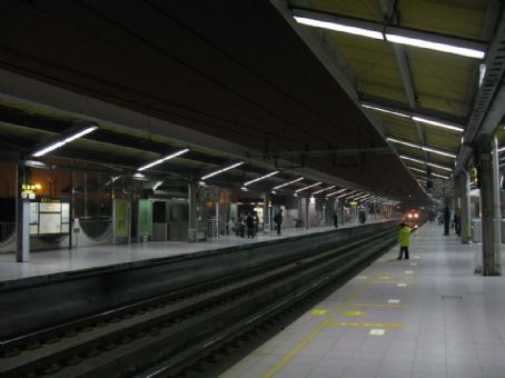 Shilong Road station