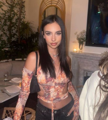 Kylie Cantrall – Got social