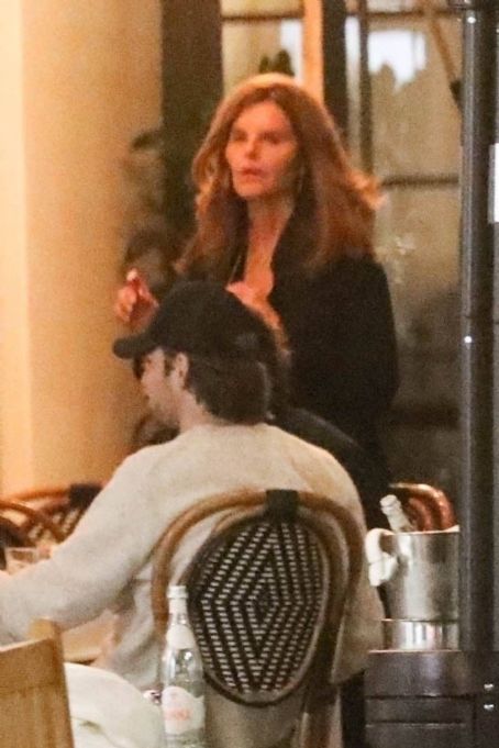 Maria Shriver – With her kids out in Malibu