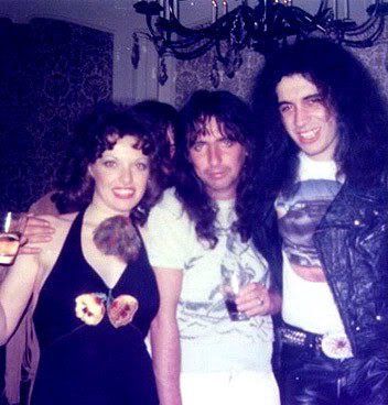 Gene Simmons and Georgeann Walsh Ward Photos, News and Videos, Trivia ...