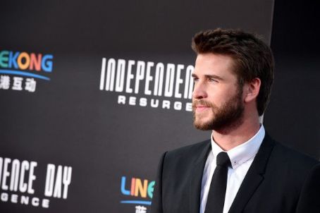 Liam Hemsworth- June 20, 2016- Premiere of 20th Century Fox's 'Independence Day: Resurgence' - Red Carpet