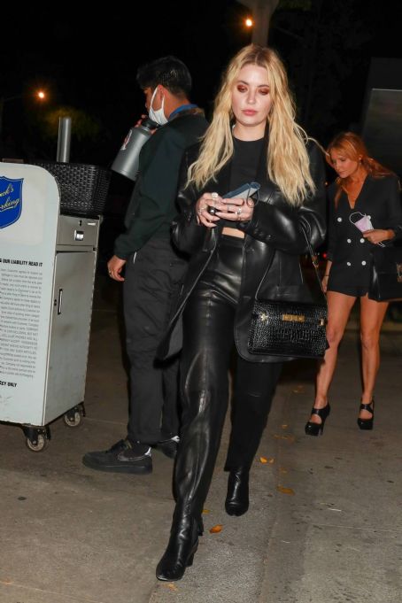 Ashley Benson – Heading for a Sunday night dinner at Craig’s in West Hollywood