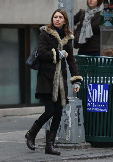 November 18 2009, New York City ..Director Sofia Coppola seen walking  through Soho on November 18 2009 in New York City. 19/11/2009 - Album  alb1264371