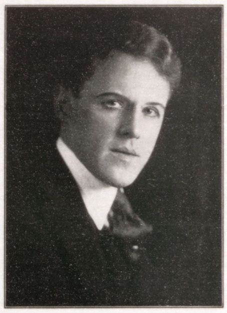 Craig Campbell (tenor)