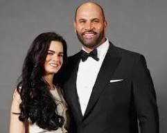 Albert Pujols and Nicole Fernandez (person)