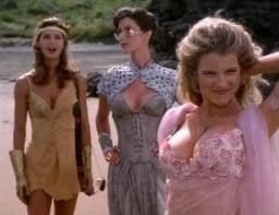 Amanda Lister as Athena in  Hercules: The Legendary Journeys S02E17