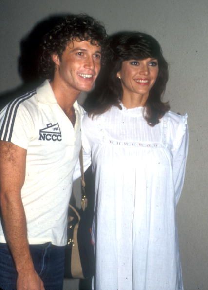 AB-646 ANDY GIBB AND VICTORIA PRINCIPAL 8X10 PUBLICITY PHOTO 
