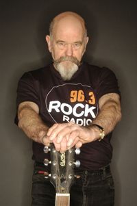 Tom Russell (radio)