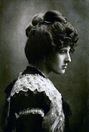Judith Blunt-Lytton, 16th Baroness Wentworth