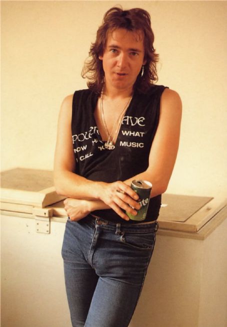 Who is Adrian Smith dating? Adrian Smith girlfriend, wife